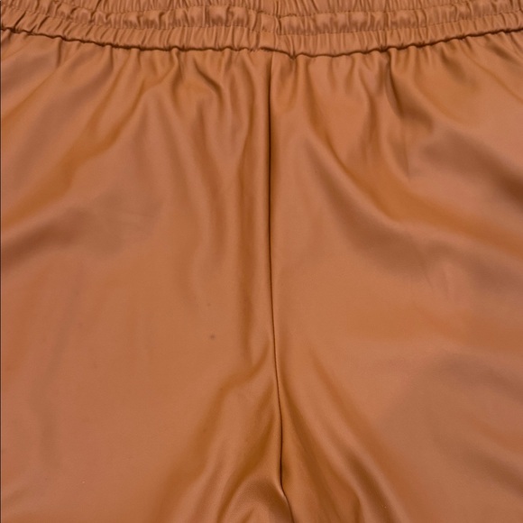 Brown Two-Piece Set - Picture 7 of 8